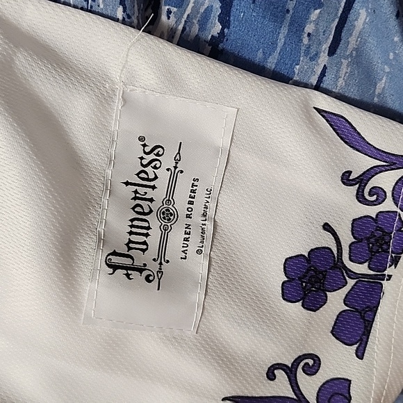 Detroit Tigers Powerless Book Club Jersey - Picture 4 of 5